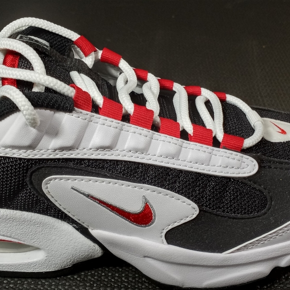 Nike Air Max Triax [CD2053-105] Men Casual - Picture 9 of 10